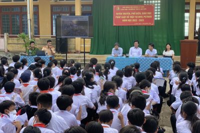 Tổ chức tuyên truyền, giáo dục pháp luật về an toàn giao thông năm học 2022-2023