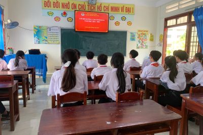 KẾT NẠP ĐOÀN CHO ĐOÀN VIÊN MỚI